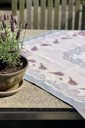 Nappe tapisserie et châle DENTELLE LAVANDE