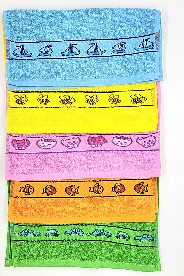 Serviette colorée pour enfants
