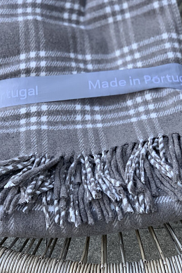 Couverture KÁRO GRIS BEIGE