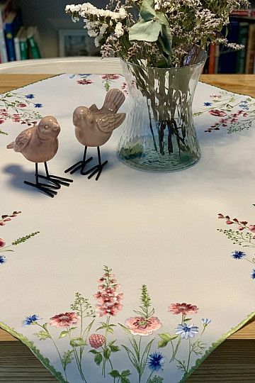 Nappe et châle brodés FLEURS DES PRÉS