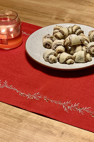 Nappe et châle de Noël brodés ROUGE MISTLET