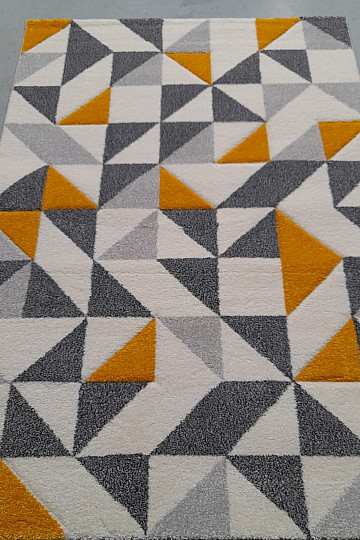 Tapis enfant TRIANGLES JAUNES