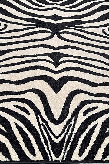 Tapis à pièces noir et blanc