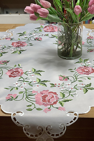 Nappe et foulard brodés ROSE