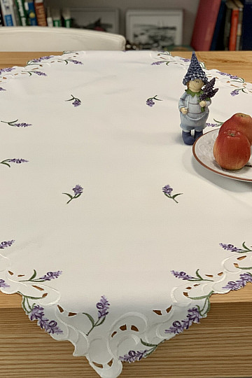 Nappe brodée LAVANDE