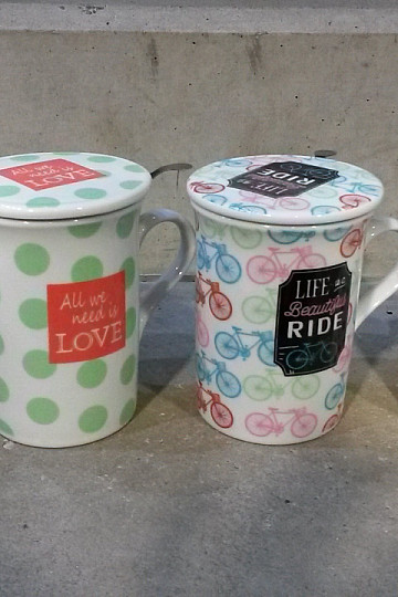 Mug avec couvercle et passoire SUMMER RIDE 280ml