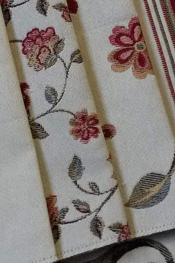 Combinaison de tissu pour tapisserie LOTOS BORDO
