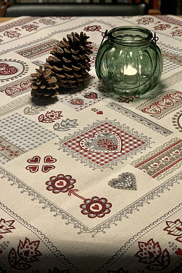 Nappe et foulard en tapisserie DENTELLE COEUR