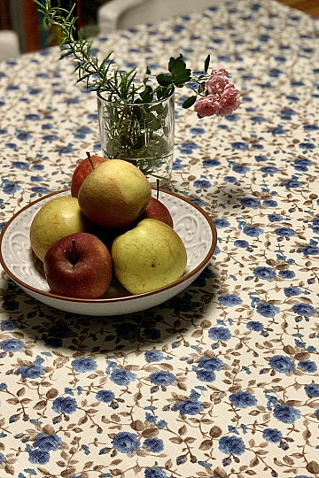Nappe LAURA - petites fleurs bleues