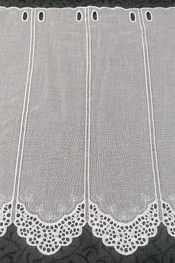 Rideau vitrail brodé V507
