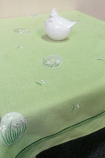 Nappe et foulards de Pâques brodés Oeuf de PÂQUES
