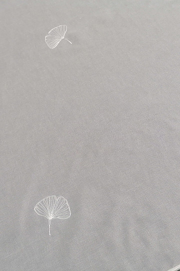 Rideau brodé de luxe GERSTER Feuilles de Ginko 11758 blanc