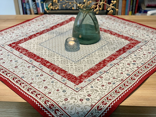 Nappe et châle tapisserie FLEURS DANS UN CADRE