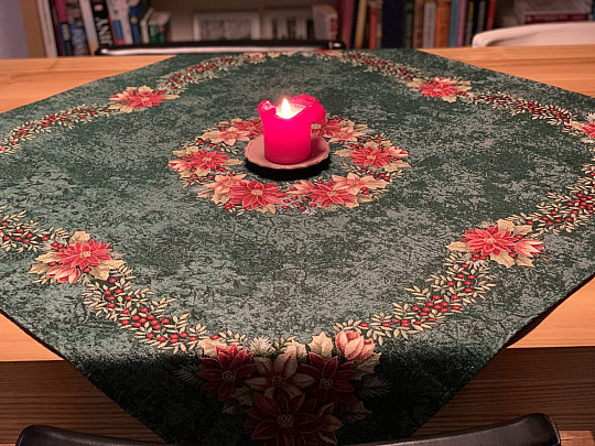 Nappes et foulards en tapisserie de Noël COURONNE DE HOUX ROSE-VERT DE NOËL