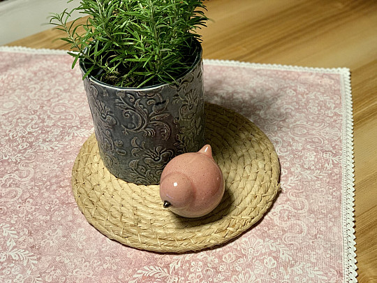 Nappe vieux rose avec dentelle 70x70