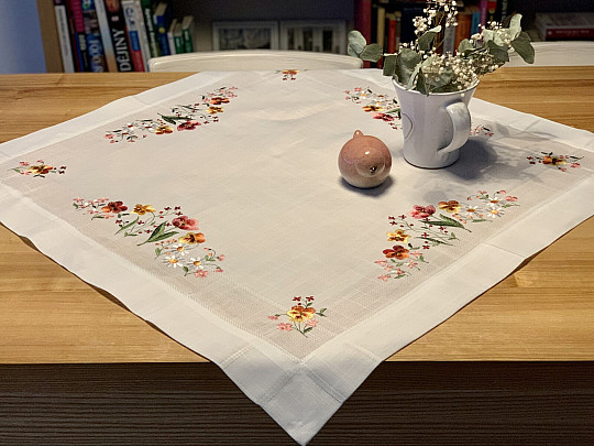 Nappe et châle brodés FLEURS DU JARDIN
