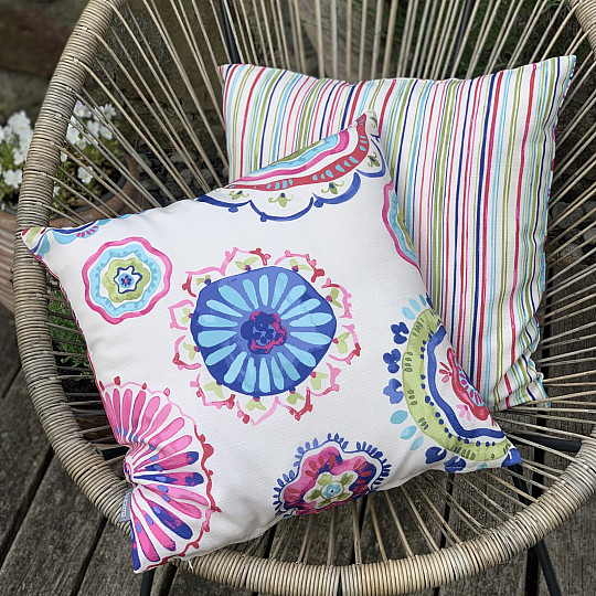 Taie d&#39;oreiller décorative MANDALA et RAYURES
