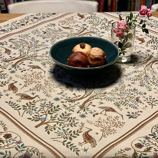 Nappe tapisserie et châle WILLIAM MORRIS beige