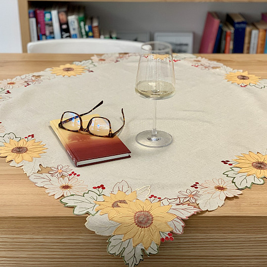 Nappe brodée TOURNESOL