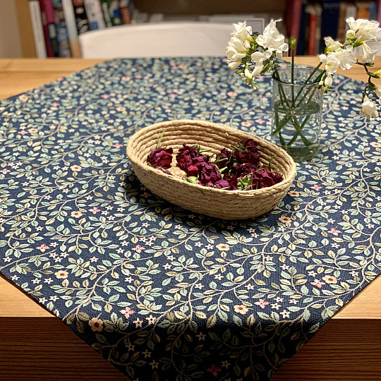 Nappe et foulard en tapisserie ARBRE DU BONHEUR all-over BLEU