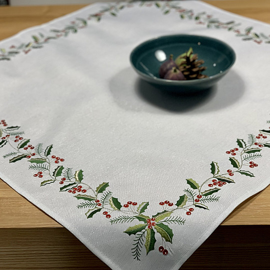 Nappe brodée HOUX