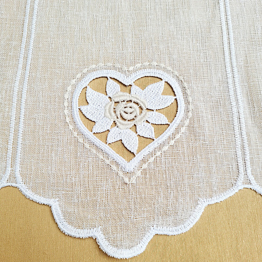 Rideau en vitrail CŒUR BEIGE