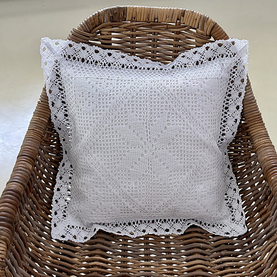 Housse décorative en dentelle FLEUR beige