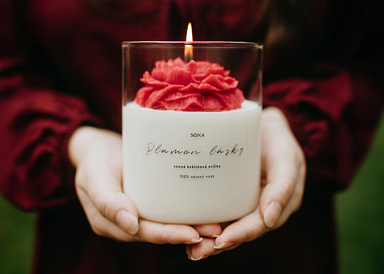 Bougie parfumée aux fleurs FLAME OF LOVE avec couvercle