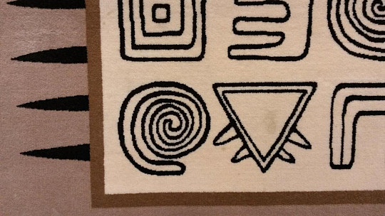 Tapis design en laine art III