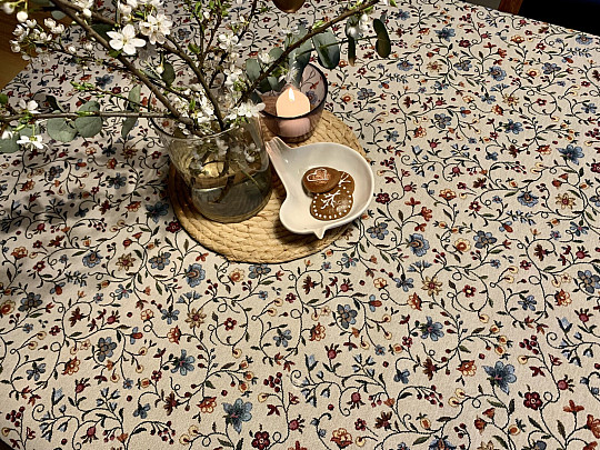 Nappe tapisserie de fleurs JURKOVIC - PETITES FLEURS
