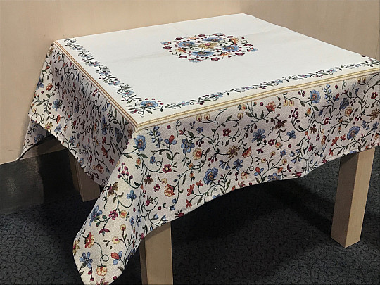 Nappe tapisserie, écharpe JURKOVIC 2