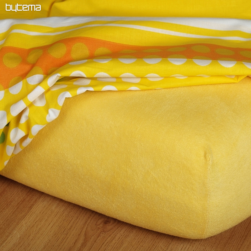 Drap éponge couleur jaune foncé