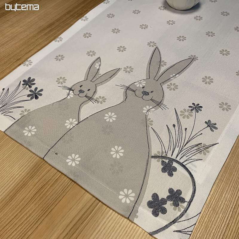 Nappes et foulards brodés LIEVRE blanc