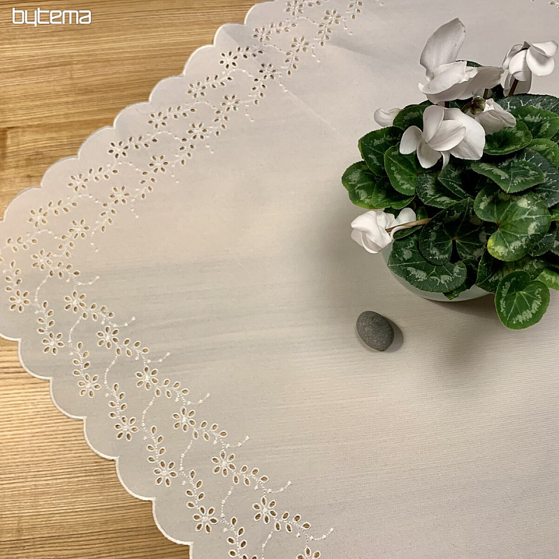 Nappe brodée et ovale FLEURS BRODÉES blanc