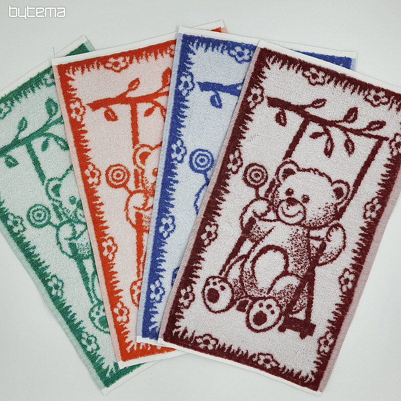 Serviette pour enfants MEDVÍDEK - mélange de couleurs