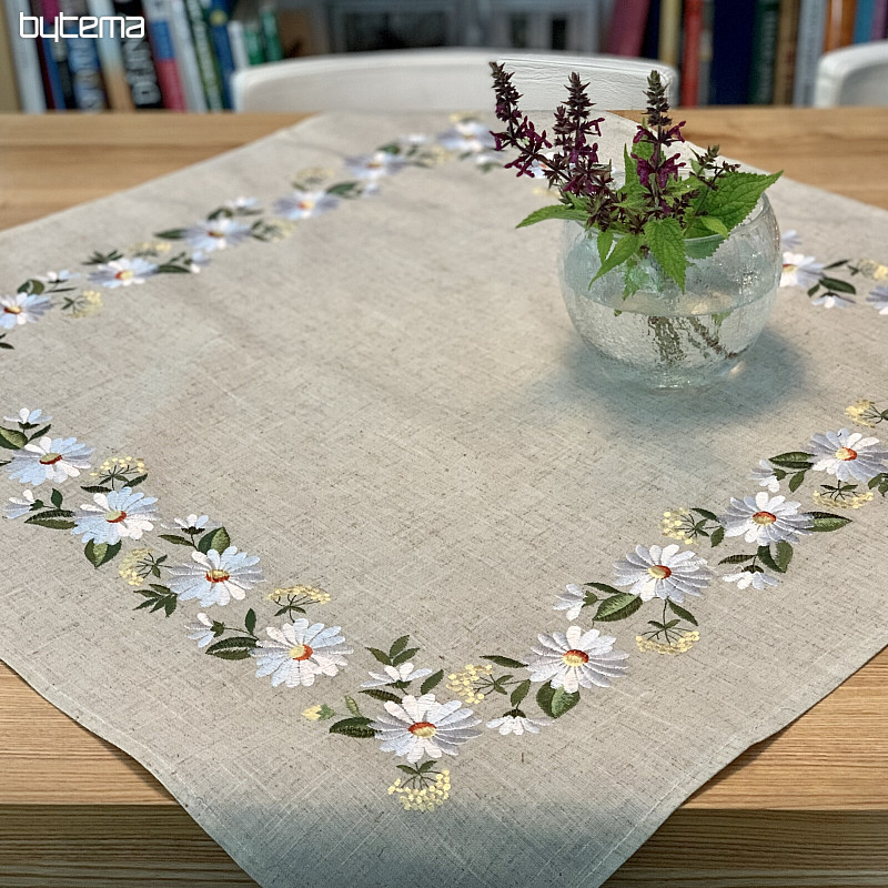 Nappe MARGUERITES BRODÉES