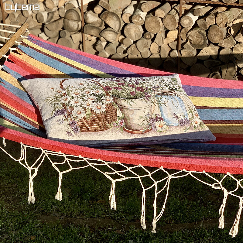 Coussin tapisserie LA BEAUTÉ DANS LE PANIER