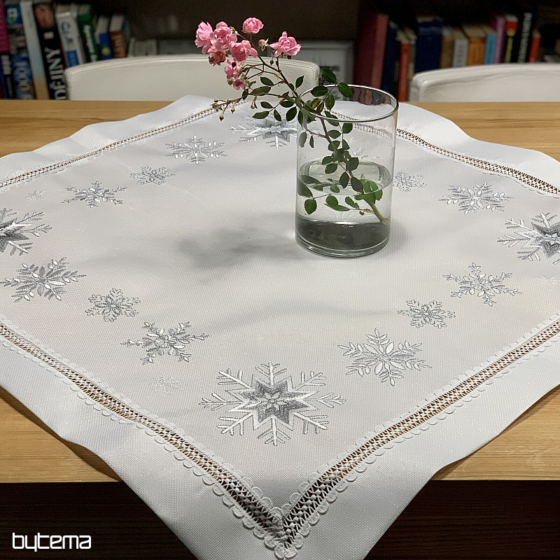Nappe de Noël brodée à flocons argent