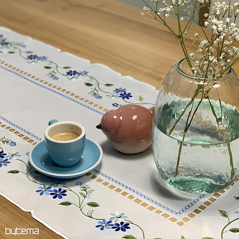 Nappe et foulard brodés FLEURS OUBLIÉES