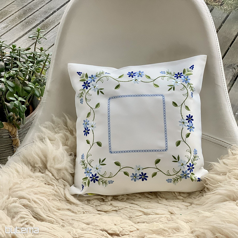 Couverture décorative brodée FLEUR OUBLIÉE