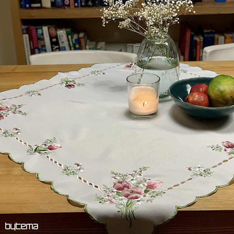 Nappe et foulard brodés BOUQUET DE TULIPES