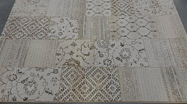Une nouvelle collection de tapis en morceaux
