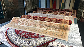 Un large choix de tapis de différentes tailles....