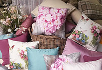 Décoration de Pâques : tissus de décoration, nappes et coussins