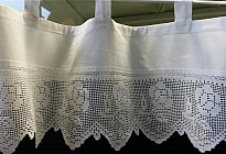 Rideaux au crochet pour vitraux