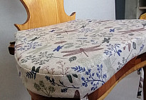 Sièges sur une chaise paysanne