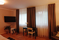 Draperies et rideaux dans les chambres de l&#39;Hôtel McLimon