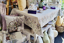 Tissus en coton aux motifs printaniers et estivaux