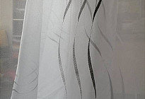 Rideau avec broderie