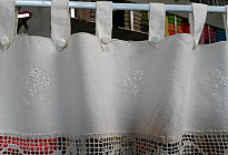 Rideau avec bordure au crochet